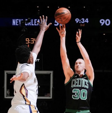 九游娱乐官方平台-球队历史单场三分纪录：凯尔特人两次29记，灰熊、雄鹿29记