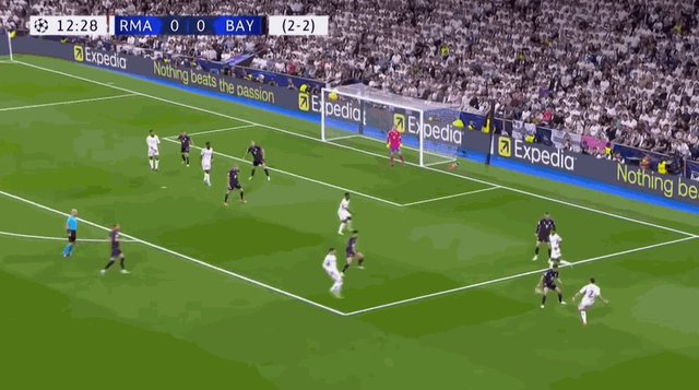 1715205279192083082.gif 维尼中柱.gif